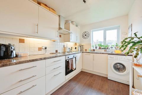 undefined, Chenies Way, Watford, Watford, WD18