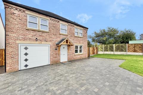 4 bedroom detached house for sale, Sand Lane, YO8 5HN