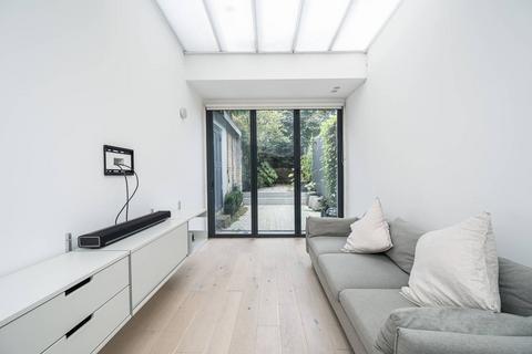 54 Portelet Road, London, E1 4EJ