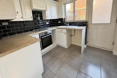 3 bedroom detached house to rent, Castle Avenue, Doncaster DN11
