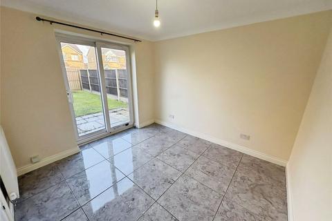 3 bedroom detached house to rent, Castle Avenue, Doncaster DN11