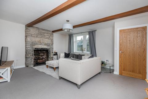 3 bedroom cottage for sale, Church Street, Huddersfield HD3