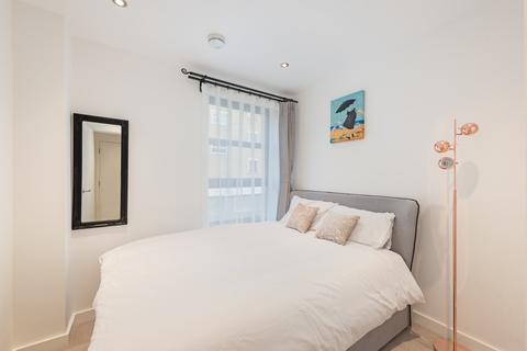 2 bedroom flat to rent, Alwen Court, Pages Walk, London, SE1