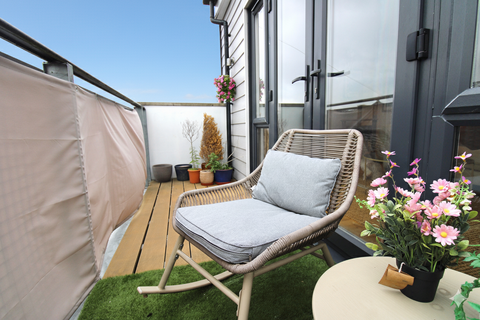 2 bedroom flat for sale, Cavendish Street, Ramsgate CT11