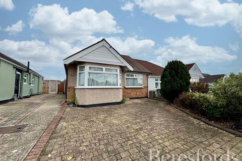 undefined, Ascot Gardens, Hornchurch, RM12