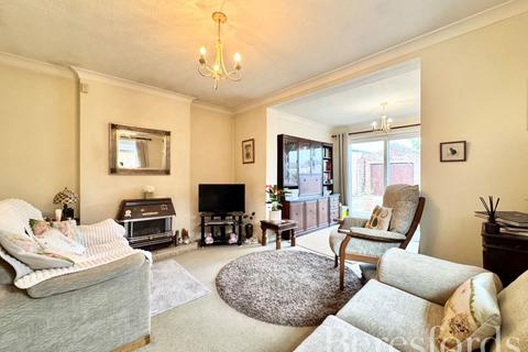 undefined, Ascot Gardens, Hornchurch, RM12