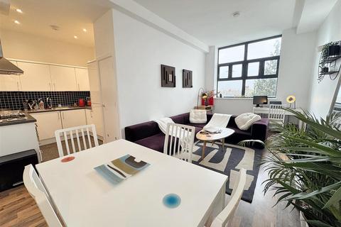 undefined, Shaftesbury Road, London