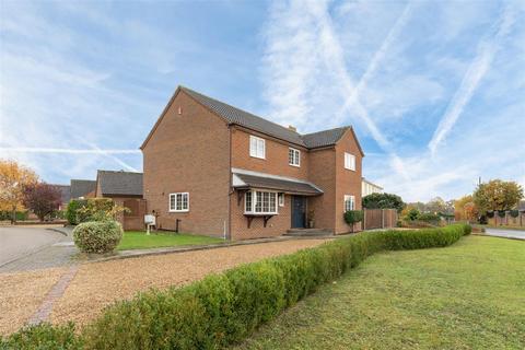 4 bedroom detached house for sale, Sheares Hoppit, Ware SG12