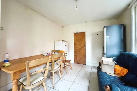 undefined, Newcombe Road, Hampshire SO15