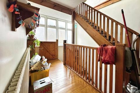 4 bedroom flat to rent, Hill Lane, Hampshire SO15