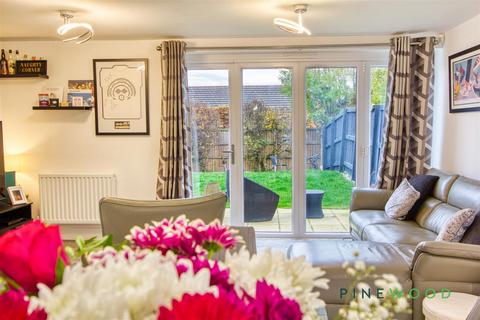 3 bedroom semi-detached house for sale, Wheatsheaf Way, Chesterfield S43