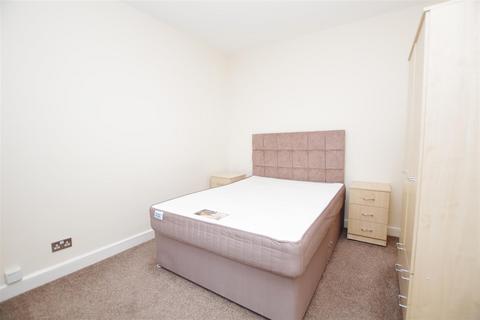 1 bedroom flat to rent, Commercial Road, Swindon SN1