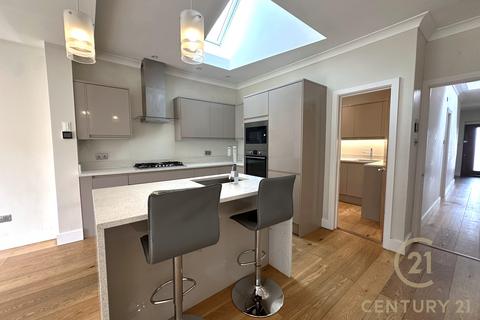 undefined, The Warren, WORCESTER PARK KT4