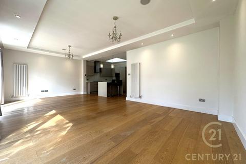 undefined, The Warren, WORCESTER PARK KT4
