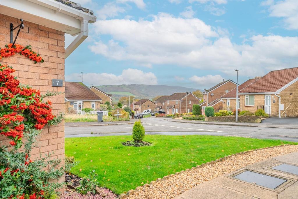 7 Chester Close-30.jpg