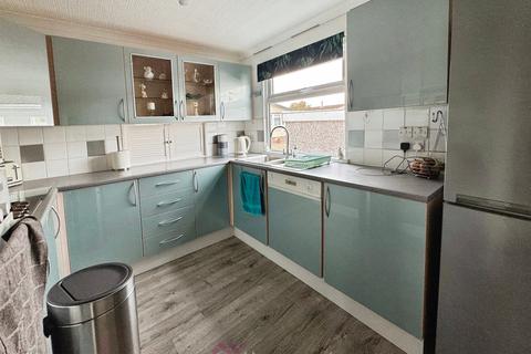 undefined, Palm Grove Court, Doncaster DN8