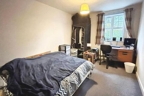 undefined, Wilderspool Causeway, Warrington, Cheshire, WA4