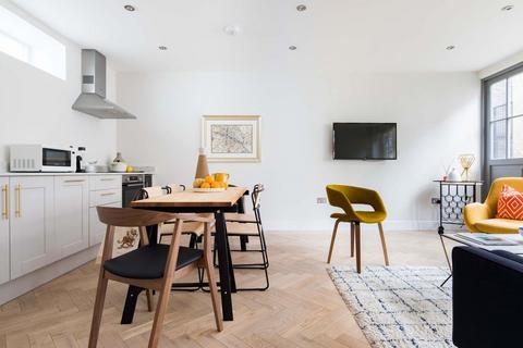 3 bedroom mews to rent, Rainsford Street, London W2