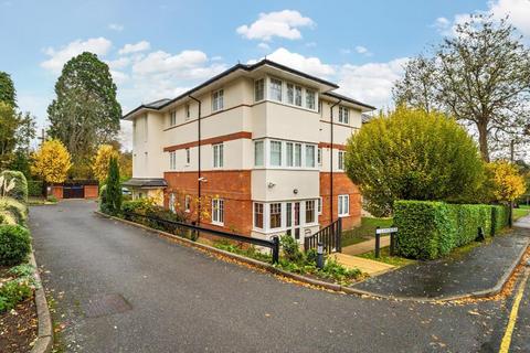2 bedroom flat for sale, Brooklyn Road,  Woking,  Surrey,  GU22