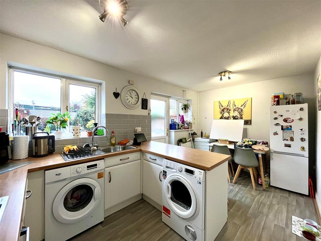 Breakfast Kitchen Aspect 2