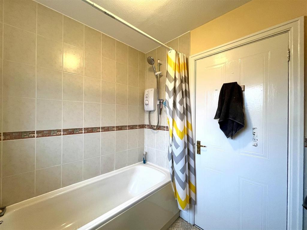 Bathroom Aspect 2