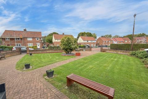 2 bedroom semi-detached house for sale, Ash Grove, Dunston, NE11