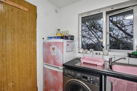 2 bedroom apartment for sale, Red Lion Lane, London