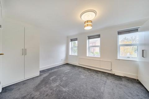 3 bedroom end of terrace house for sale, Ashurst Close, Northwood