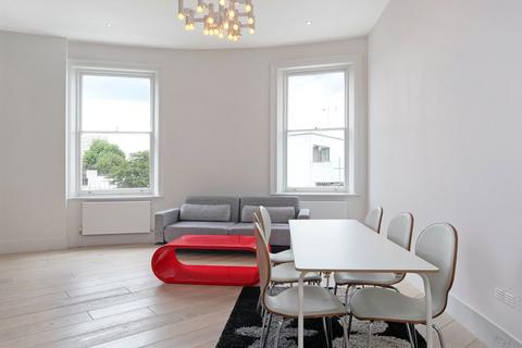 1 bedroom flat to rent, Airlie Gardens, London W8