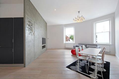 1 bedroom flat to rent, Airlie Gardens, London W8