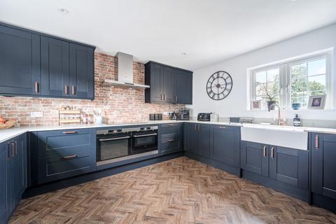 undefined, West Hill, Godalming GU8