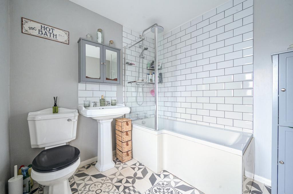 1374106-7-6903c68...