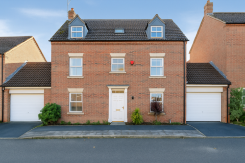 undefined, Parsons Road, Langley SL3