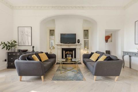 undefined, Gordon Road, London W5