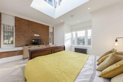 undefined, Gordon Road, London W5