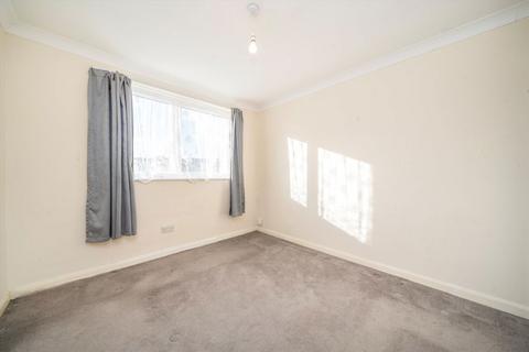 undefined, Grove Avenue, London W7
