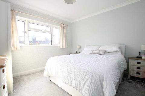 undefined, Hampton Road, Twickenham TW2