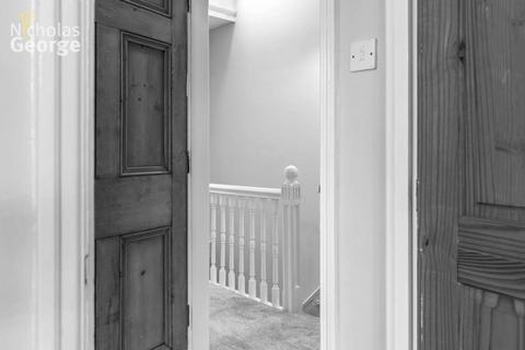undefined, Grove Avenue, Moseley, B13 9RU