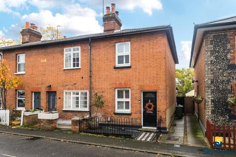undefined, Drummond Road, Surrey GU1