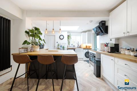 undefined, Drummond Road, Surrey GU1