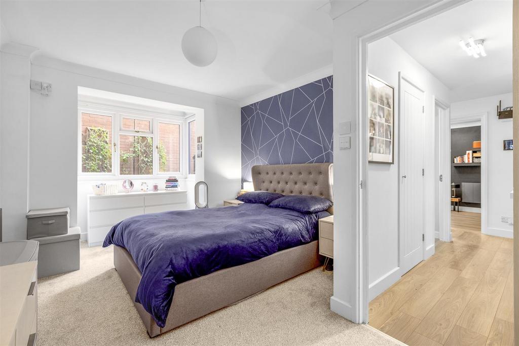 18 Flitcroft Lea, HP13 5 LE-14.jpg