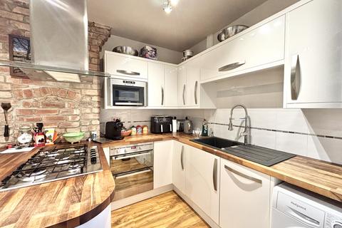 3 bedroom semi-detached house for sale, Windermere Road, Heaviley