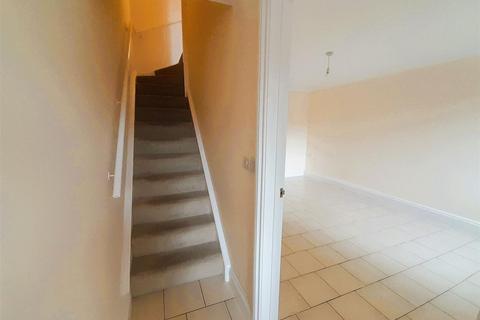 undefined, The Avenue, Llwynhendy