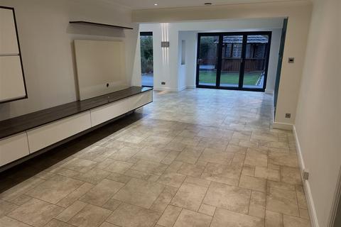 undefined, Impala Way, Hull