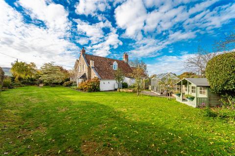 5 bedroom detached house for sale, Charming period residence set within the rural hamlet of Aldwick
