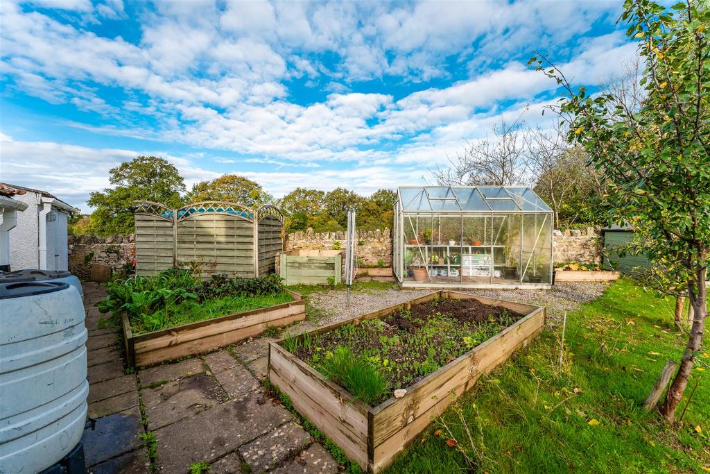 32 - veg patch.jpg