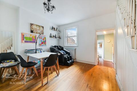 3 bedroom terraced house for sale, Troughton Road, Charlton