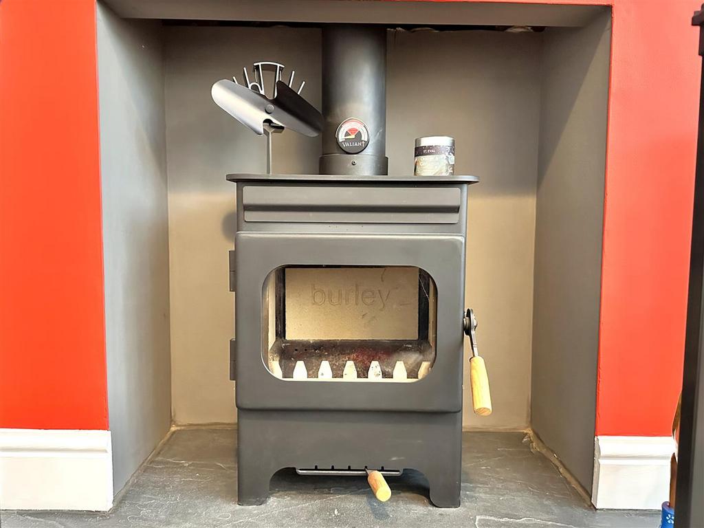 Log Burner 105
