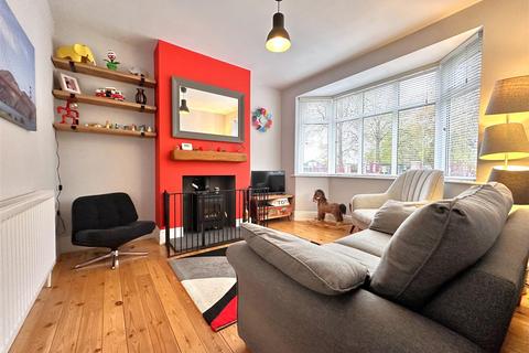 4 bedroom semi-detached house for sale, Elm Avenue, Newark