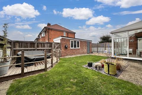 4 bedroom semi-detached house for sale, Elm Avenue, Newark